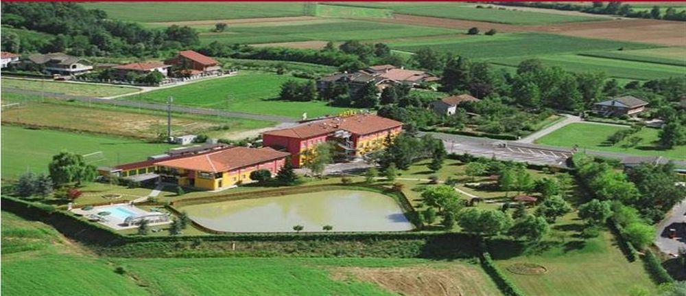 Lo Scoiattolo Piedmont Bike Hotel Pralormo Exterior photo